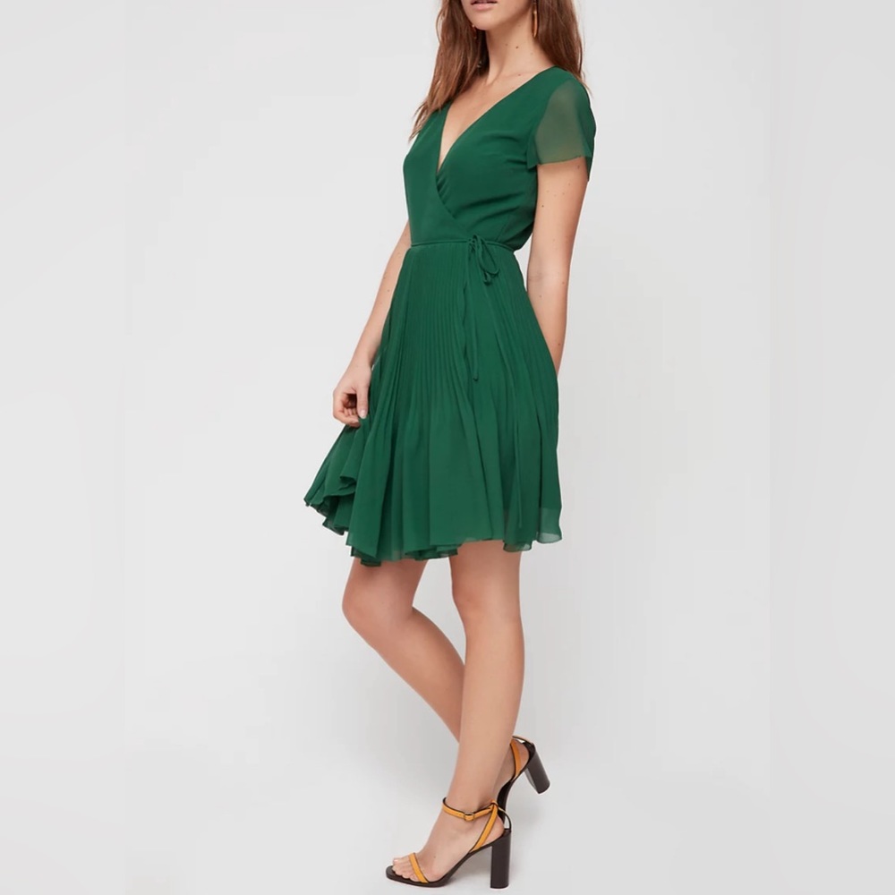 Aritzia Wilfred Green Midi Wrap Dress with Pleated Skirt Size M